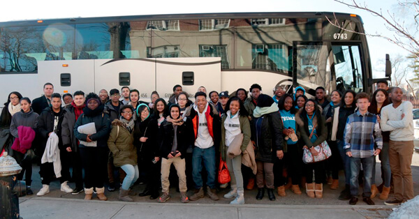 Youth Leaders On The Move Travel To Albany