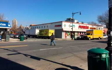Morris Park, Wallace avenues get traffic light|Morris Park, Wallace avenues get traffic light