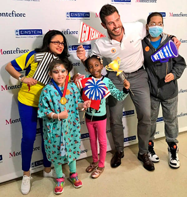 Jesse Palmer Visits CHAM Patients