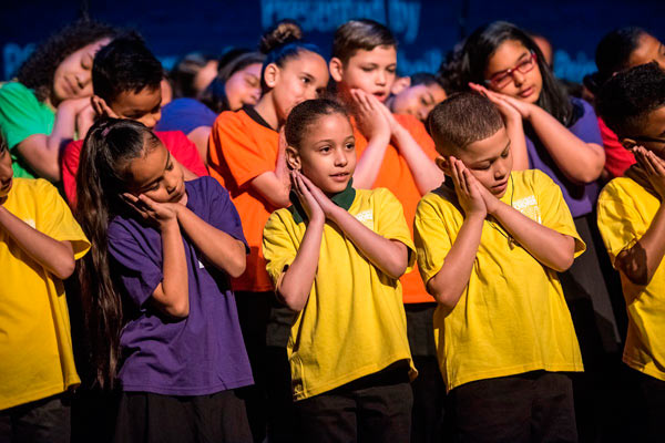 Bx. Students Perform At The Apollo