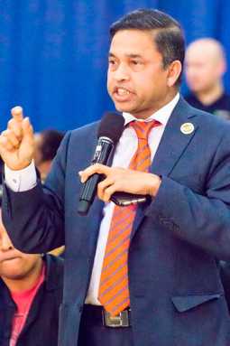 Mayoral town hall held at Stevenson HS|Mayoral town hall held at Stevenson HS