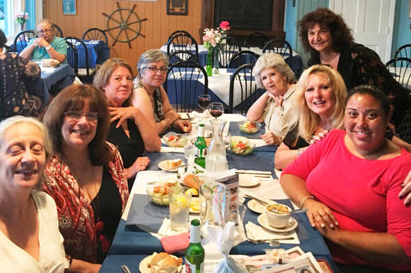 Tasty Ladies Hosts Restaurant Get Together