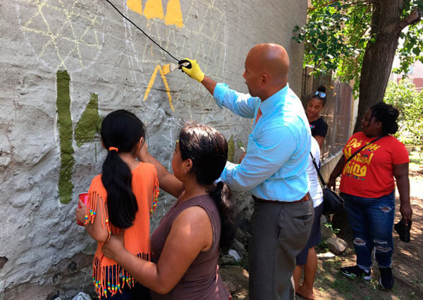 Diaz, Youth Corps Beautify Garden