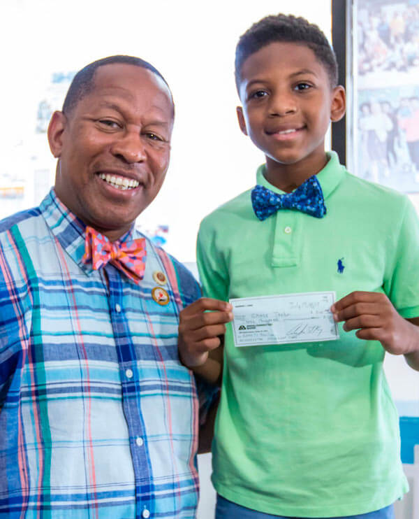 King Honors Young Bow Tie Entrepreneur