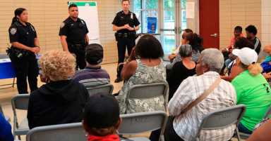 Residents Meet Neighborhood Police