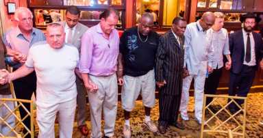 Senior Picnic At Surf Club On The Sound|Senior Picnic At Surf Club On The Sound|Senior Picnic At Surf Club On The Sound