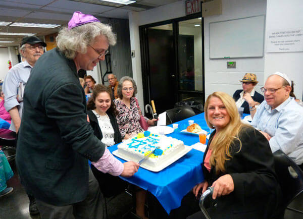 Temple Hatikva Celebrates 7th Birthday