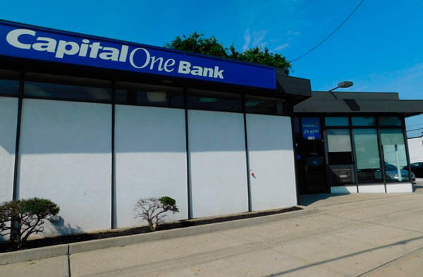 Capital One Bank closing 2 branches in November|Capital One Bank closing 2 branches in November