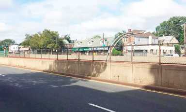 CB 10 decking plan suggested/Group pushes Bruckner Blvd. idea to add parking