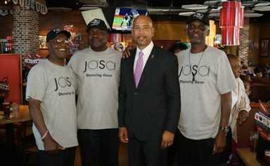 Diaz Hosts Grandparents Luncheon