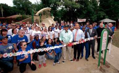 KaBOOM converts empty lot into children’s play space