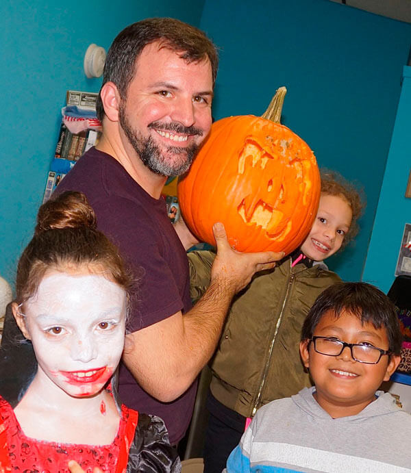 Allerton Merchants Hosts Pumpkin Carving|Allerton Merchants Hosts Pumpkin Carving|Allerton Merchants Hosts Pumpkin Carving