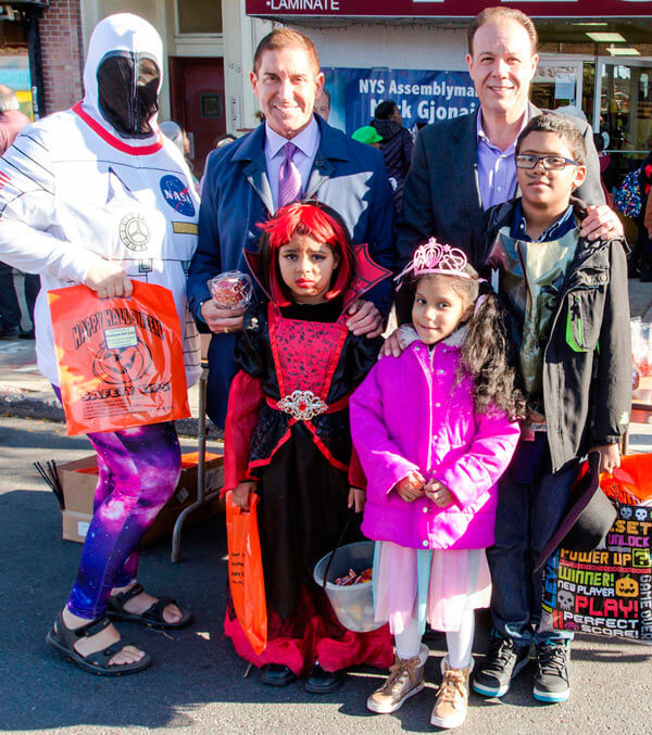 Elected Officials Host Safe Streets, Safe Treats|Elected Officials Host Safe Streets, Safe Treats|Elected Officials Host Safe Streets, Safe Treats