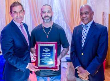 White Plains Rd. BID Honors Retailer