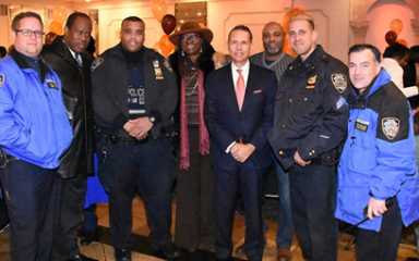 Eastwood Manor Provide Free Holiday Meals|Eastwood Manor Provide Free Holiday Meals