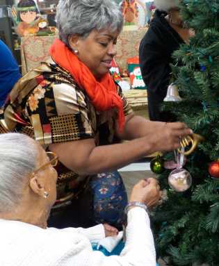 Bronx Center Give Holiday Thanks