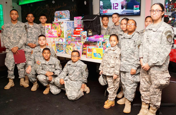 Vapor Lounge Holds Holiday Toy Drive|Vapor Lounge Holds Holiday Toy Drive