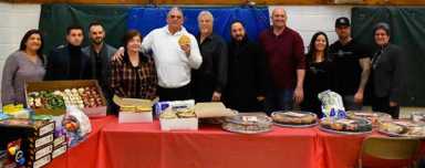 Anthony’s Flower Farm Provide Holiday Gifts To NYISE|Anthony’s Flower Farm Provide Holiday Gifts To NYISE|Anthony’s Flower Farm Provide Holiday Gifts To NYISE