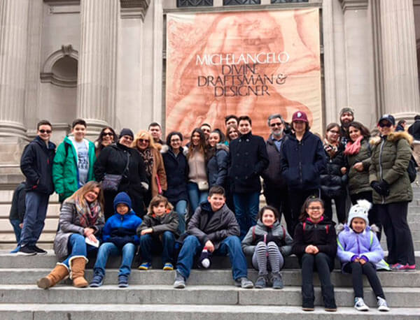 Primavera Students View Michelangelo Art