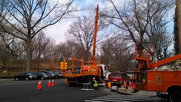 Traffic signal installed at Bronx Park East & Waring