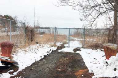 City Island condo plan announced for end of Marine St.|City Island condo plan announced for end of Marine St.