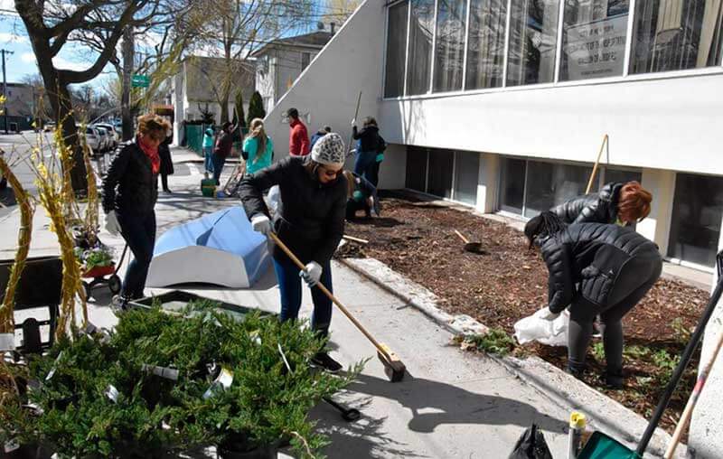 Service day focuses on restoration, history on CI