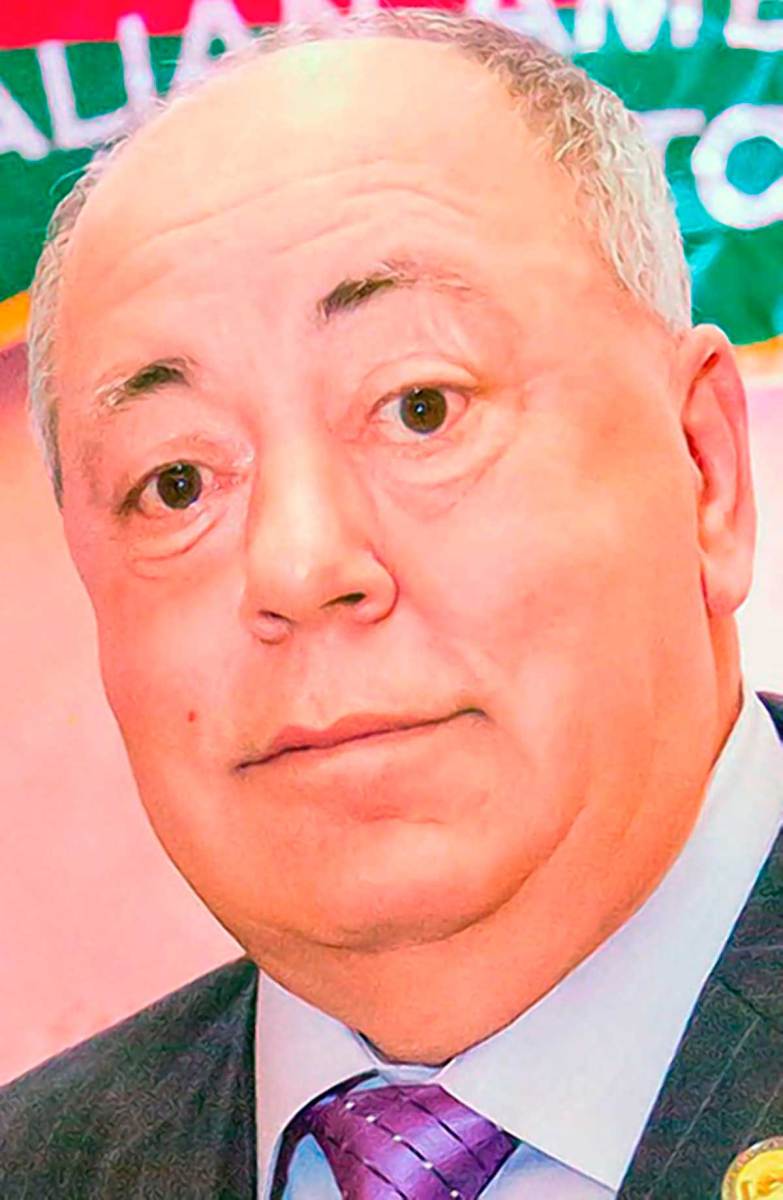 Morris Park Columbus Day Parade organizer passes baton|Morris Park Columbus Day Parade organizer passes baton