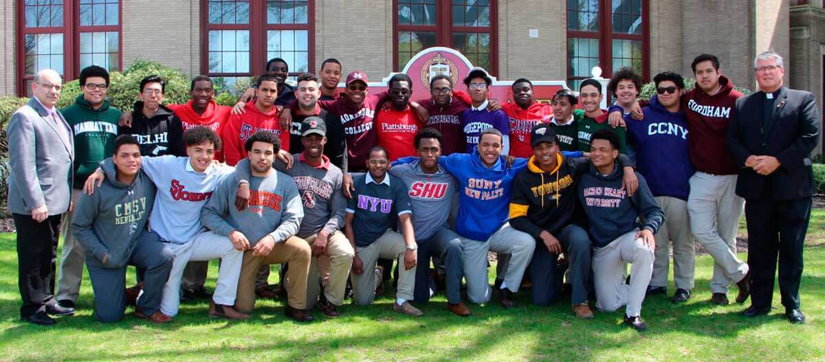Hayes Seniors Celebrate College Day