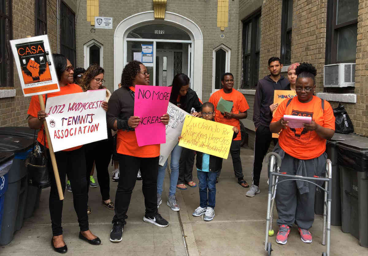 Tenants protest conditions at 1072 Woodycrest Ave.