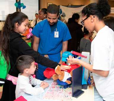Montefiore Hosts Teddy Bear Hospital