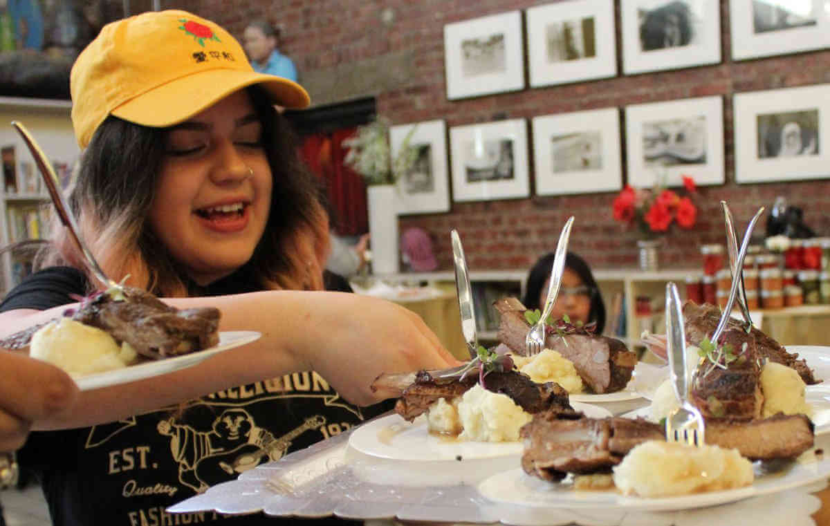 The Point’s ‘Blank Plate’ cooks up session’s last meal