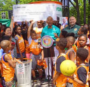 King Launches Slam Dunk Litter Initiative