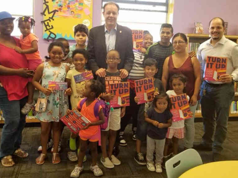 Allerton Ave. Library Hosts Summer Reading Program