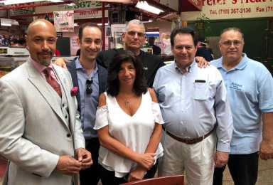 Bronx restaurants decry gov’s attempt to end tipping