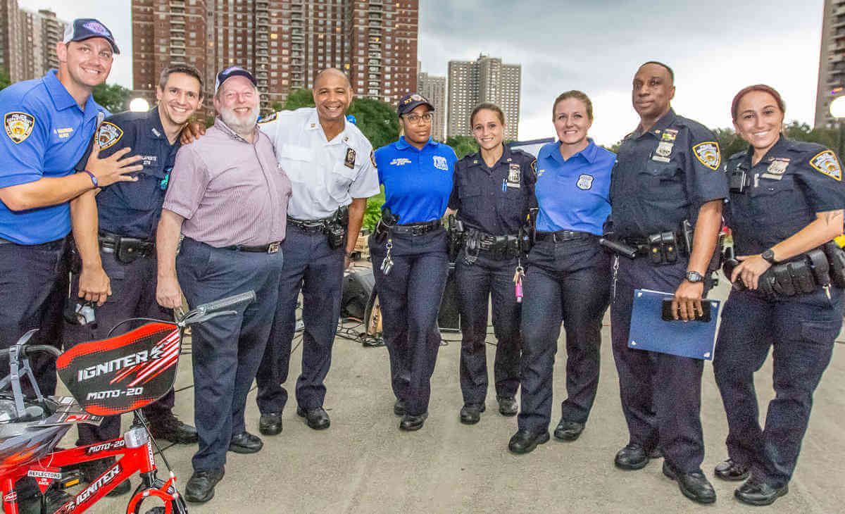45th Pct. Hosts National Night Out Against Crime|45th Pct. Hosts National Night Out Against Crime