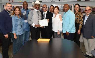 Puerto Rico’s Gautier Meets Councilman Diaz