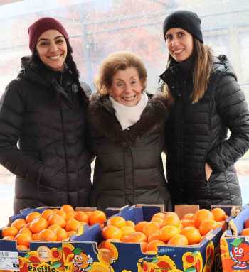 Hunts Point Gives Back To Community|Hunts Point Gives Back To Community