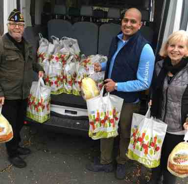 Korony Post 253 Distributes Thanksgiving Turkeys|Korony Post 253 Distributes Thanksgiving Turkeys