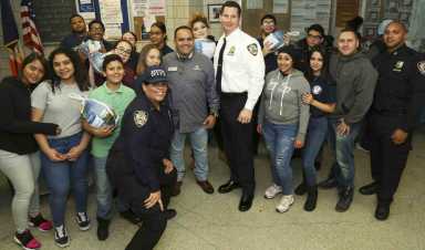49th Precinct Hosts Thanksgiving Dinner