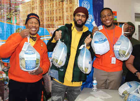 King Distributes Thanksgiving Turkeys