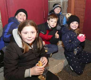 Edgewater Pk. Hosts Christmas Tree Lighting|Edgewater Pk. Hosts Christmas Tree Lighting|Edgewater Pk. Hosts Christmas Tree Lighting