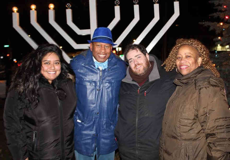 King Hosts 12th Council District Holiday Street Lighting