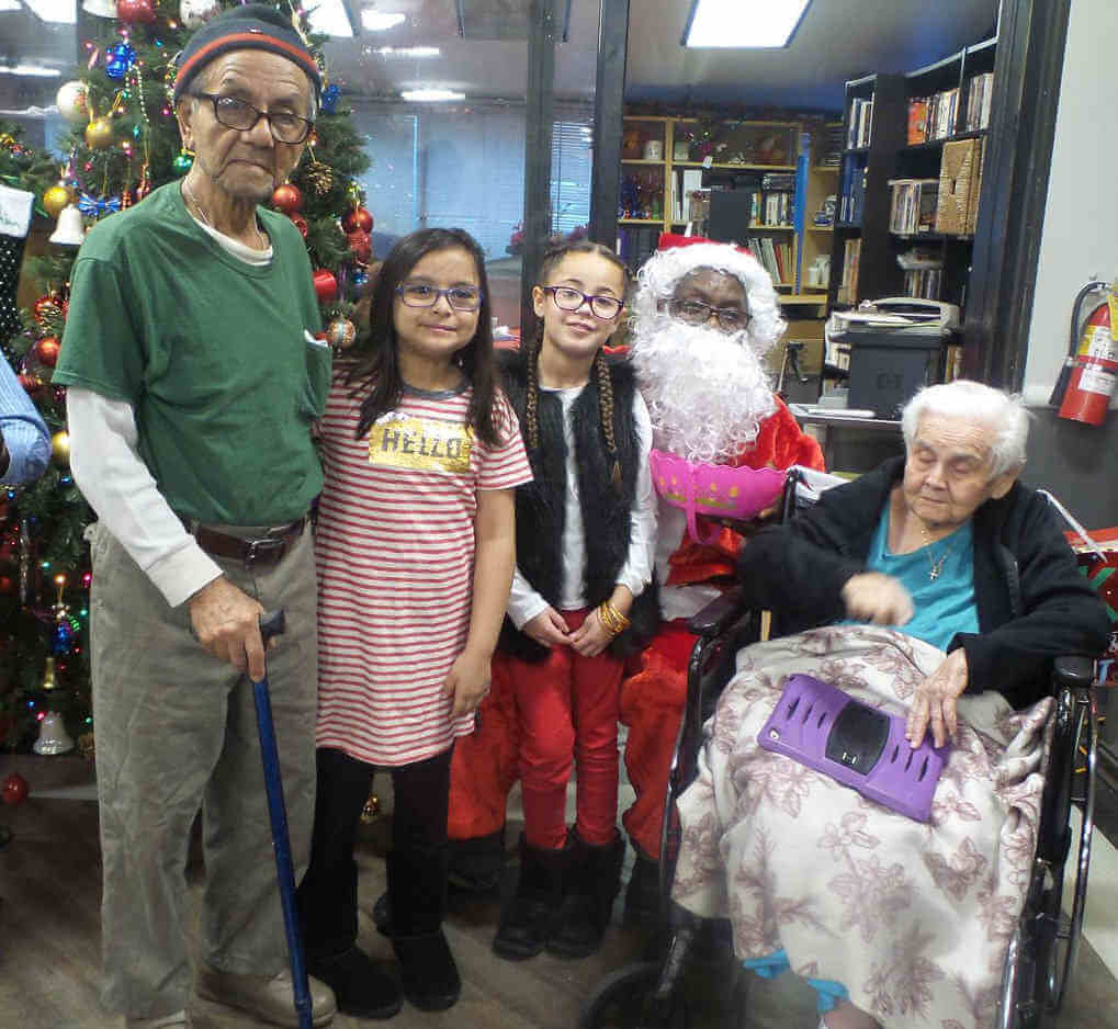 Bronx Center Residents Celebrate The Holidays|Bronx Center Residents Celebrate The Holidays
