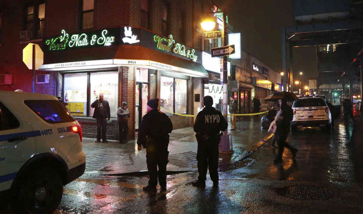 Police Investigate Parkchester Homicide|Police Investigate Parkchester Homicide