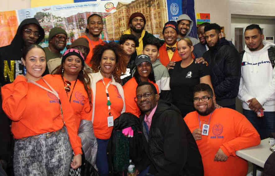 King Distributes Holiday Turkeys