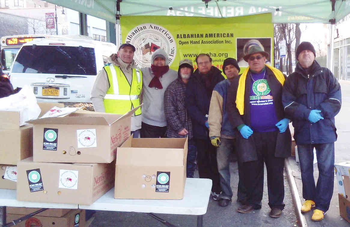 ICNA Relief USA, AAOHA Distribute Food