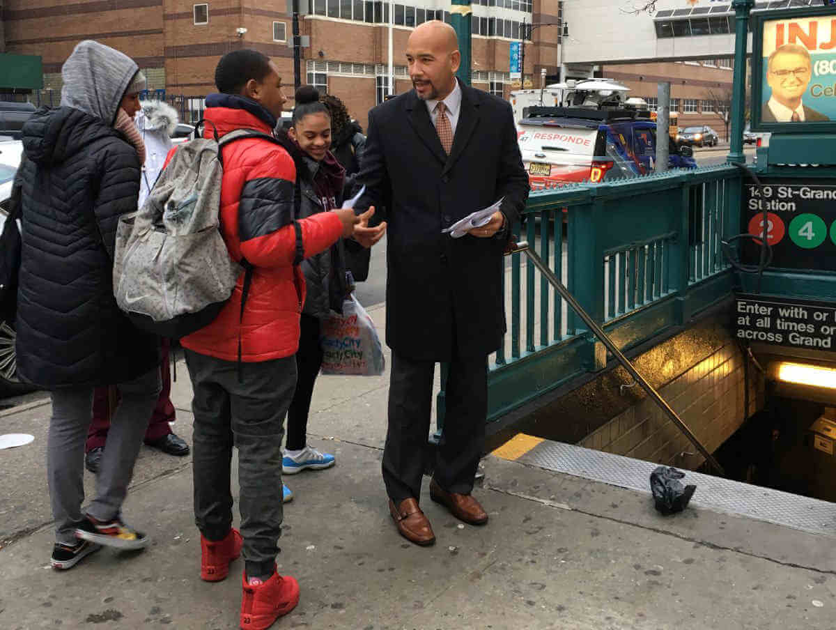 Diaz Calls For NYC Public Transit Control