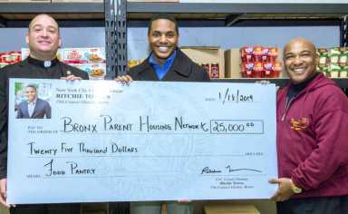 Torres Opens Foodbank For Fed Workers