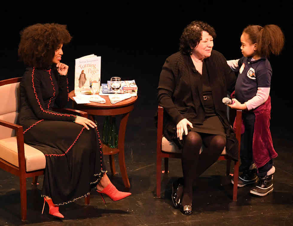 Sotomayor Reads To Bronx Students|Sotomayor Reads To Bronx Students