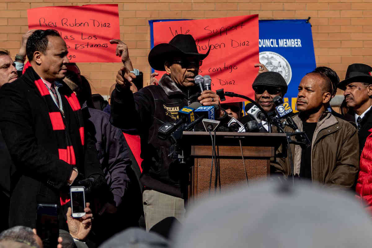 Constituents Rally to support Councilman Diaz